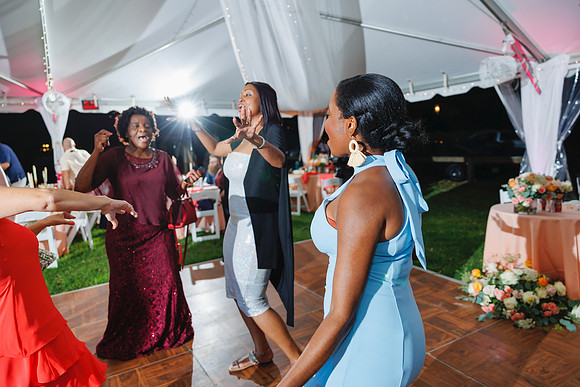 Ellen-Devon_Reception-060