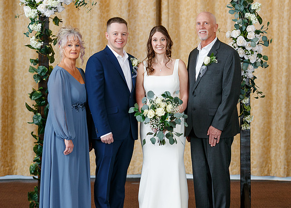 Amber-Kyle_Group_Portraits-010