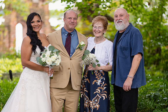 Carmen-Jon_Group_Portraits-017